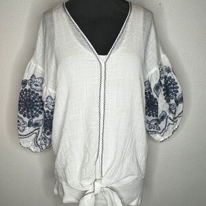 NWT- BRAND NEW!!! MAX Studio Top